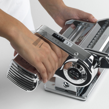 MARCATO Ιταλίας ATLASMOTOR Μηχανή Φύλλου και Ζυμαρικών με Μοτέρ Ηλεκτρικό 220V 32x20x15.5cm Επιχρωμιωμένο Ατσάλι Διαιρούμενη MAX Πλάτος Ζύμης 15cm Βάρος 4.30kg