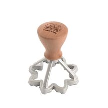 MARCATO Ιταλίας Σφραγίδα-Κόφτης Αλουμινίου για Ζύμες και Ζυμαρικά Ravioli με Ξύλινη Λαβή Design Λουλούδι 70mm