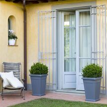 Γλάστρα Βαρέως Τύπου 40x40x59cm Πλαστική 50lt Ανθρακί PIRAMIDE BAMA Ιταλίας