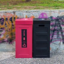 VIOMES Ελλάδας Αυτοκόλλητη Ετικέτα Premium 8.5x33cm Αδιάβροχη με Σήμανση για Κάδους Ανακύκλωσης "Μέταλλο" Μαύρη Διάφανη