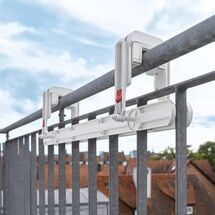 LECHUZA DUO Βάση Μπαλκονιού Σετ 2 Τεμαχίων με 4 Αντάπτορες για Ζαρντινιέρες BALCONERA ΛΕΥΚΟ MAX Αντοχή 35kg