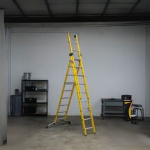 Σκάλα Fiberglass 3X9 (8+9+9) Επαγγελματική Σκαλιά Αλουμινίου Μόνωση ΜΑΧ Ύψος 6.25cm Βάρος 29kg MAX Αντοχή 150kg Πιστοποίηση EN131 TUV EN 61478