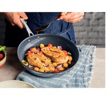 TRAMONTINA Τηγάνι Grano Induction Ø31.6x9cm 3.4L Tri-Ply Body Ανοξείδωτο Ατσάλι με Γραφίτη Κεραμική Επίστρωση 1.42kg