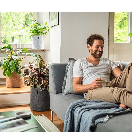 LECHUZA TRENDCOVER Felt 32 Γλάστρα με Φυσική Όψη Τσόχας Ø32x33cm Αυτοποτιζόμενη με Δοχείο Φύτευσης Light Grey Γερμανίας
