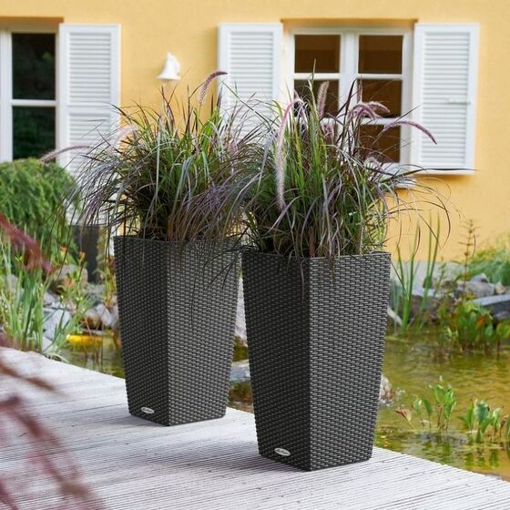 LECHUZA Cubico Cottage 40 Επιδαπέδια Γλάστρα 39.5x39.5x75.5cm Αυτοποτιζόμενη με Δοχείο Φύτευσης Μαύρο του Γραφίτη Γερμανίας