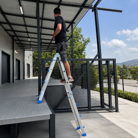 VESTA Σκάλα Αλουμινίου Επαγγελματική 4x4 Σκαλιά Multiuse Μέγιστο Ύψος 398 εκατοστά Αντοχή 150kg Βάρος 9.9kg με Πιστοποίηση EN131